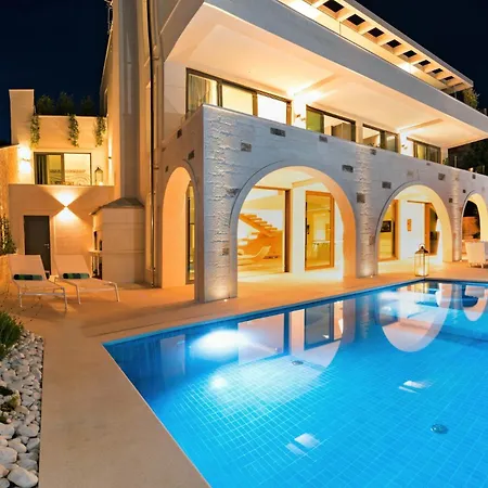 Villa Acona Selca Film Star Looks In A Glamorous Setting With Amazing Facilities Brac